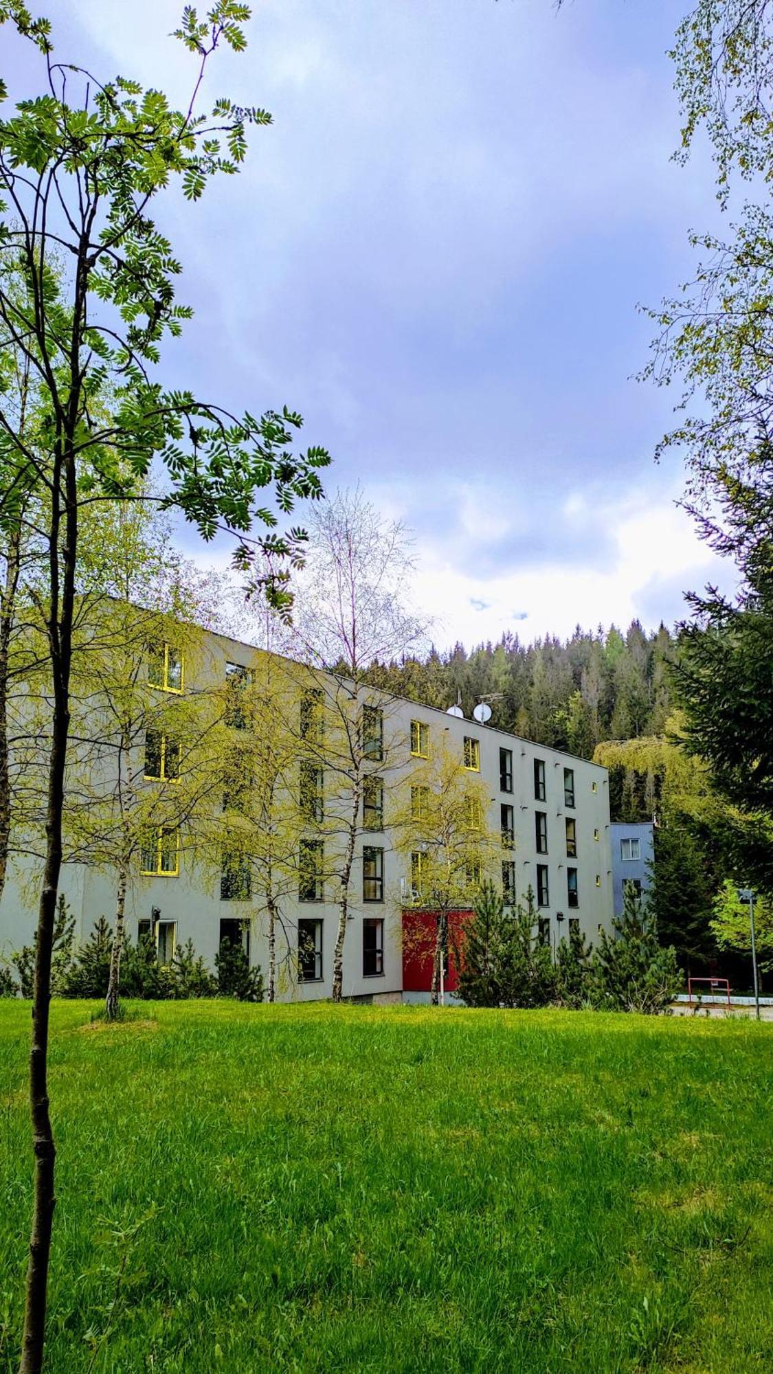 Plne Vybaveny Apartman Pod Mumlavskym Vodopadem, Zahrada S Ohnistem, Idealni Vychozi Bod Pro Turistiku, U Cesty Na Hrebeny, Kousek Do Centra, Absolutni Klid, Vybaveny I Pro Deti, Wellness A Fitko Naproti 哈拉霍夫 外观 照片